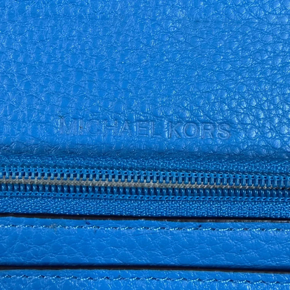 Michael Kors Blue Wallet - Picture 5 of 13